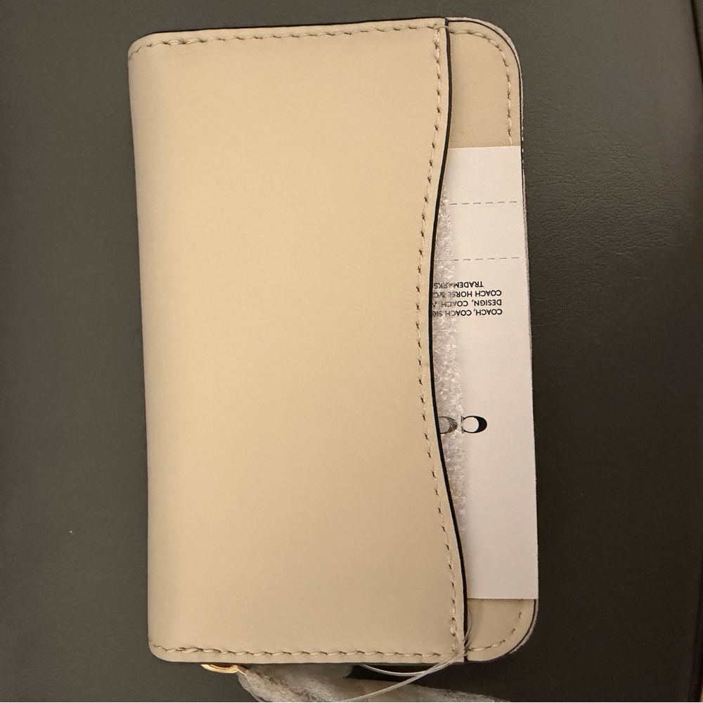 Coach CCD21 Small Zip Around Leather Card Case Retail Style - Picture 2 of 6